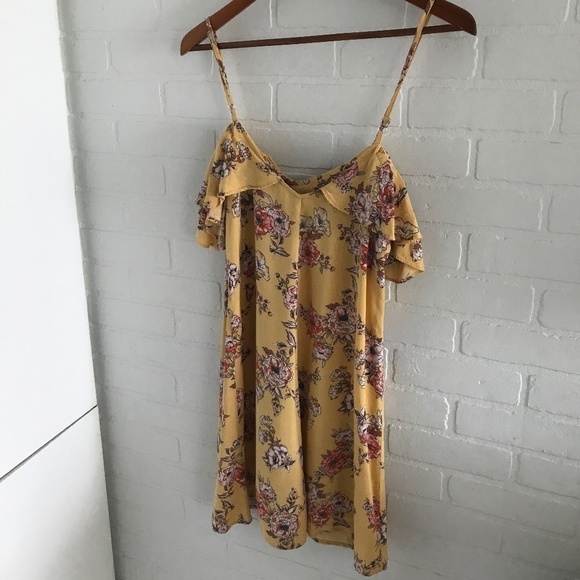 Rue21 Printed Flowy Mini dress floral Butter Marigold off the shoulder Size S - Picture 6 of 9